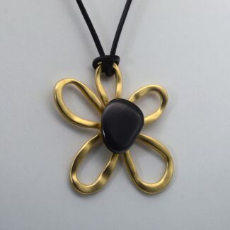 shungite flower pendant-1