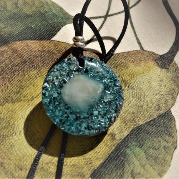 Orgonite pendant sea blue