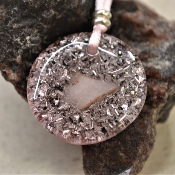 Orgonite pendant soft pink